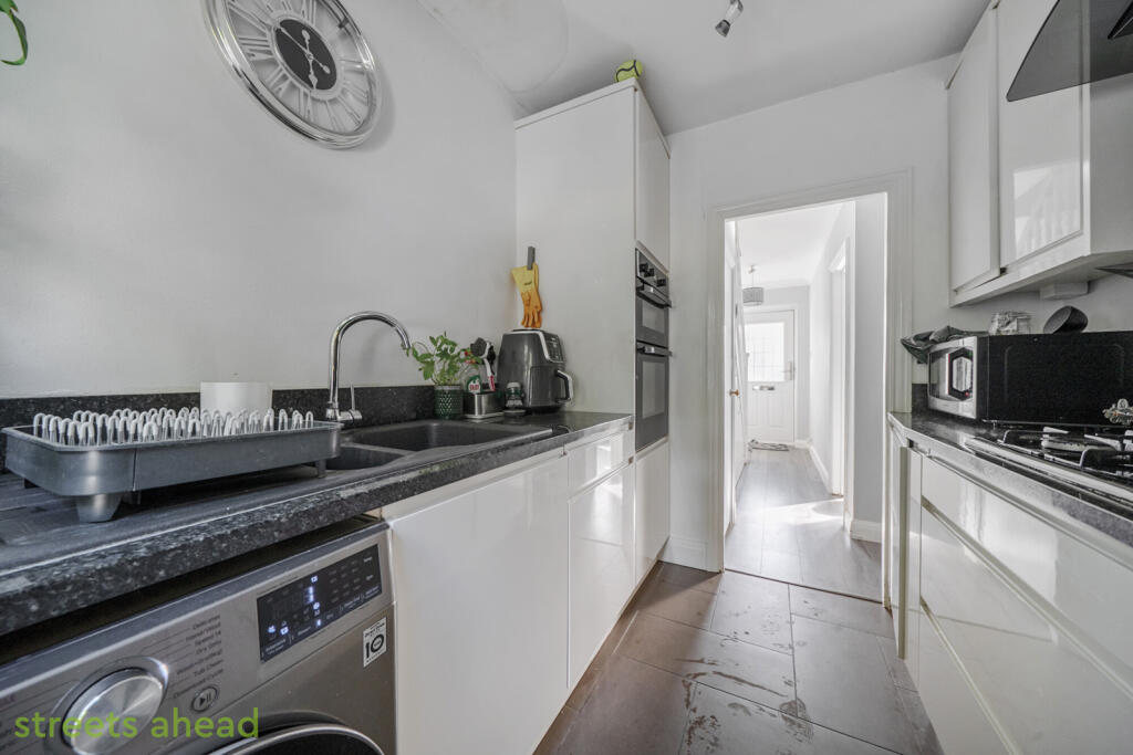 9b8cc6f1-41fb-4a1...