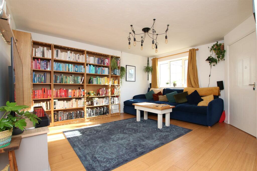 Living Room.JPG