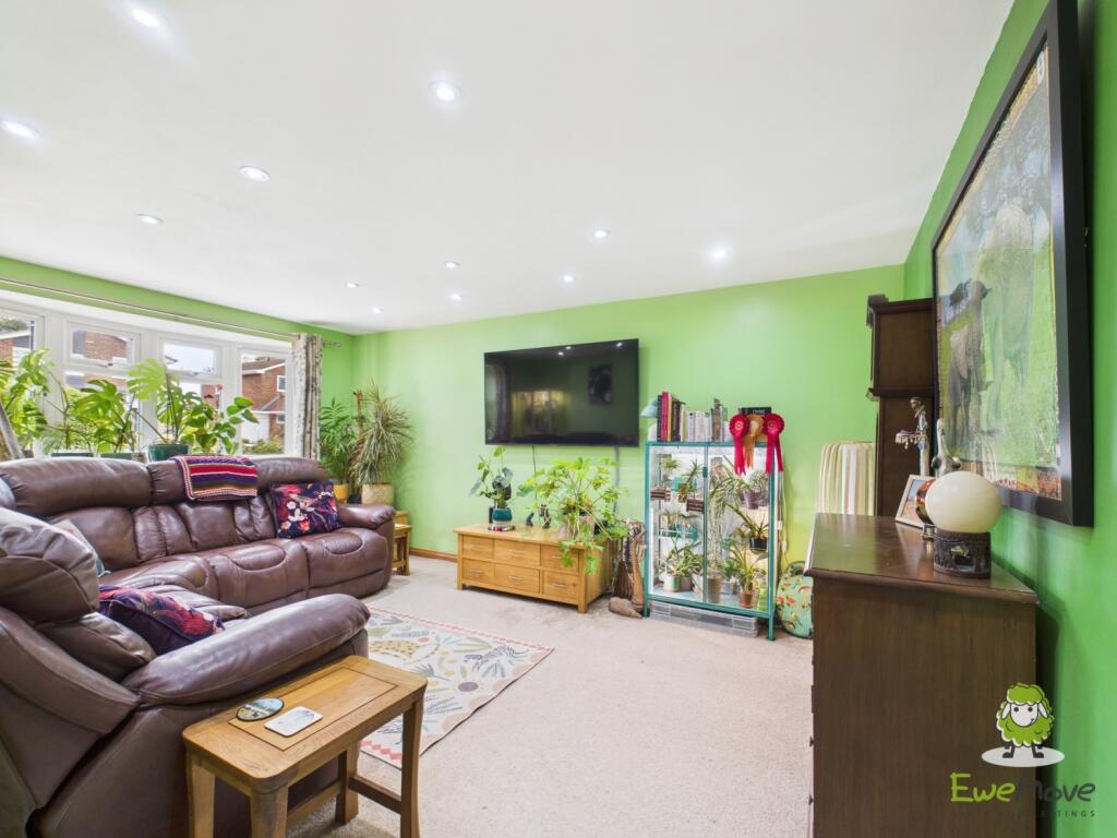 EweMove Estate Agents Basingstoke - Lavender Road 