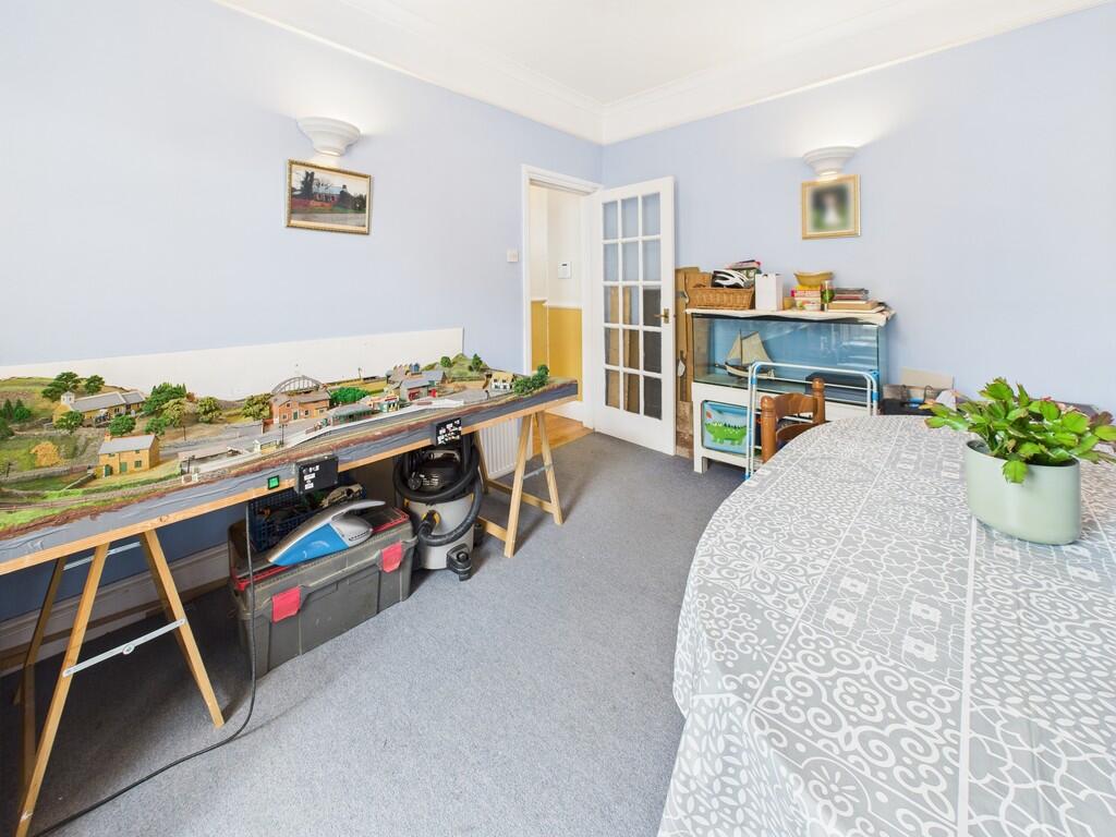 CAM03974G0-PR0173...