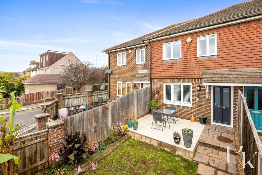 Maytree Close 2_021.JPG