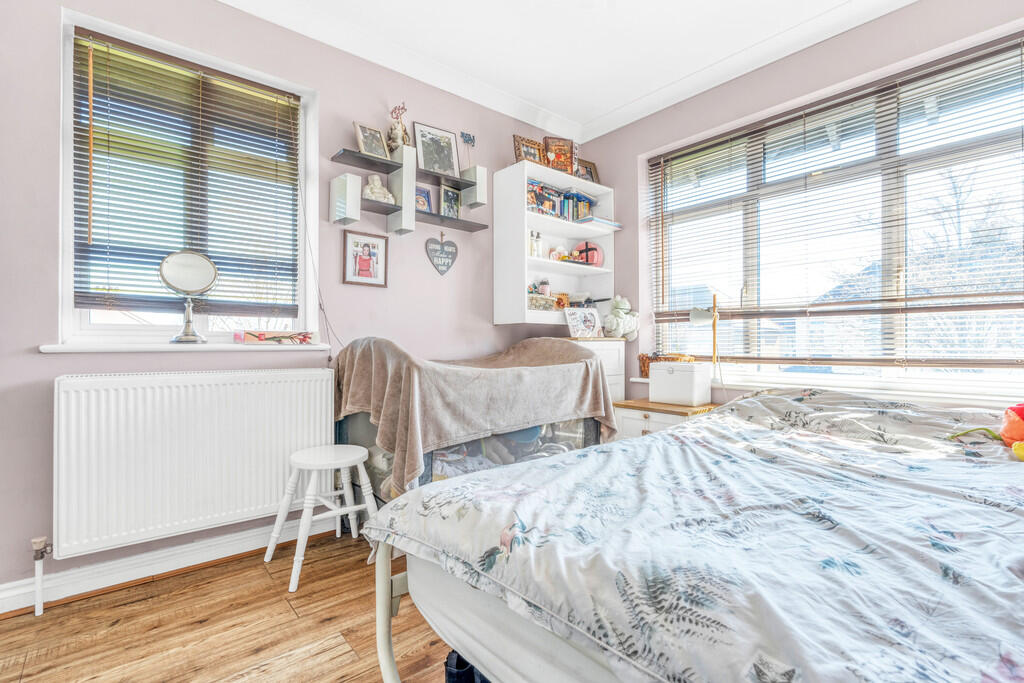 Hawthorne Gardens...