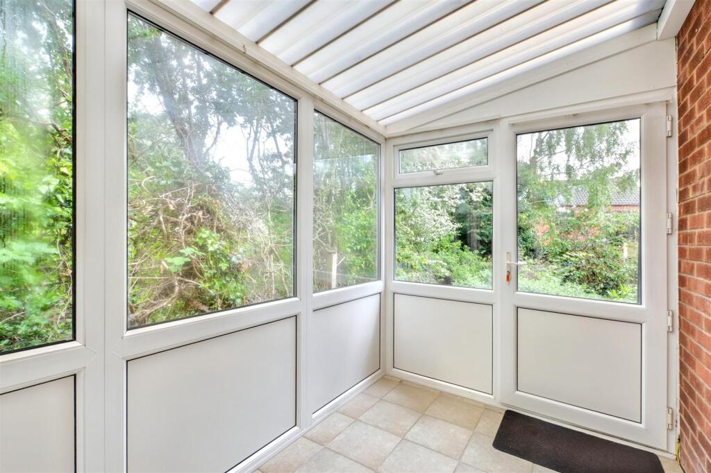 Side Conservatory_1.jpeg