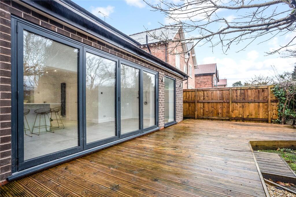Decking/Bifolds