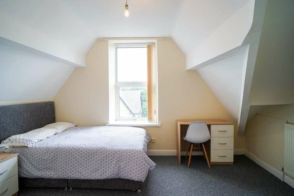 94_Harcourt_Road