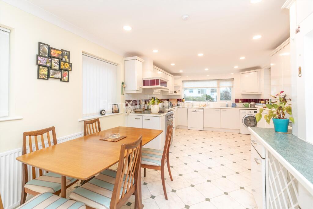 Kitchen diner view 3