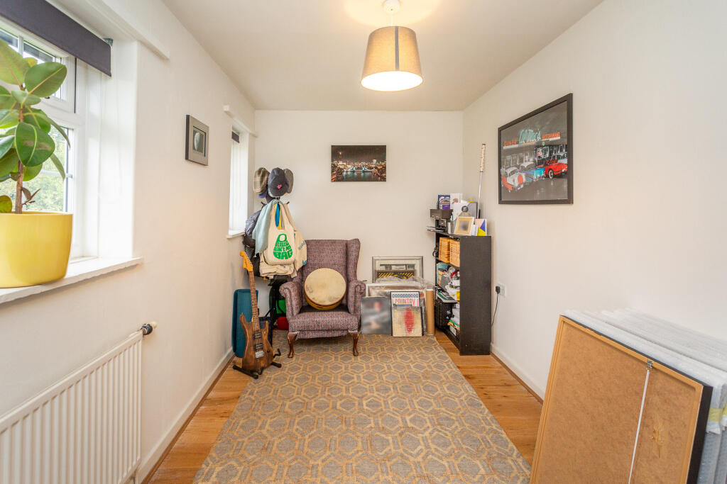 bedroom 2a