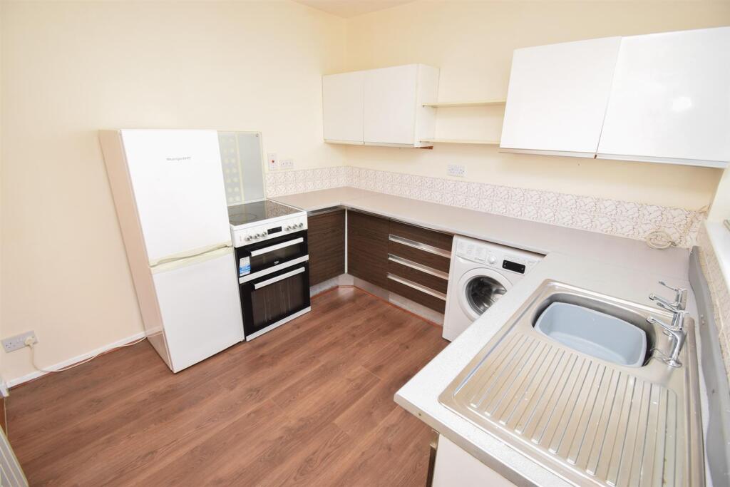 KITCHEN-2.jpg