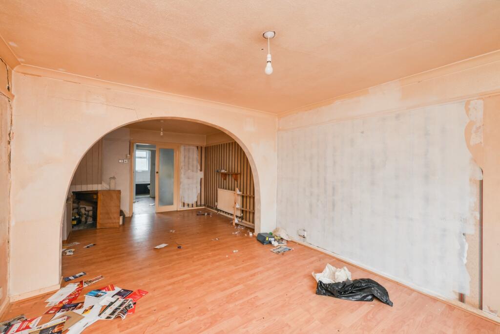 13 Roman Street, Hoddesdon, Hertfordshire, EN11 8JH