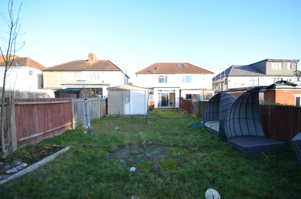 91 Kingshill Drive, Harrow HA3 8QQ