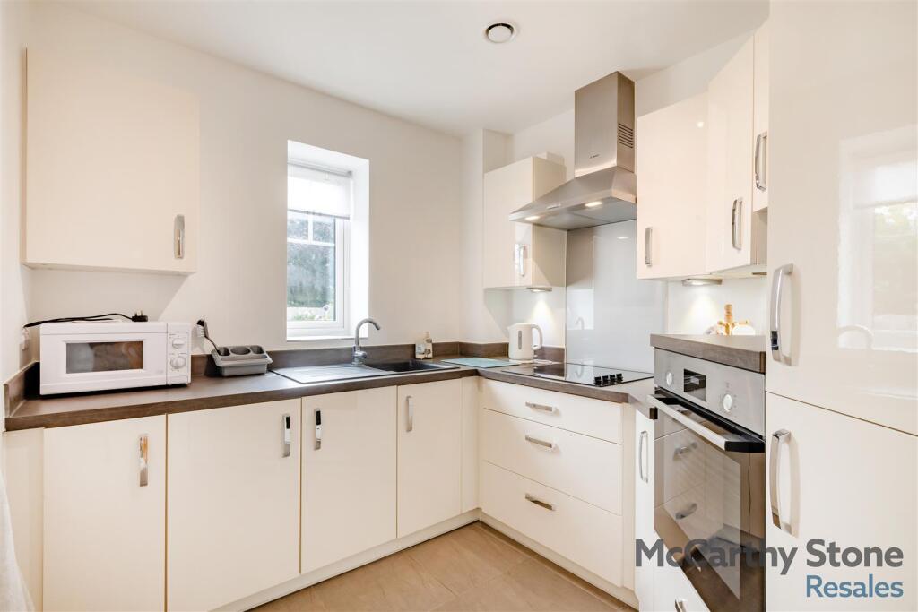 8654745-interior13.jpg