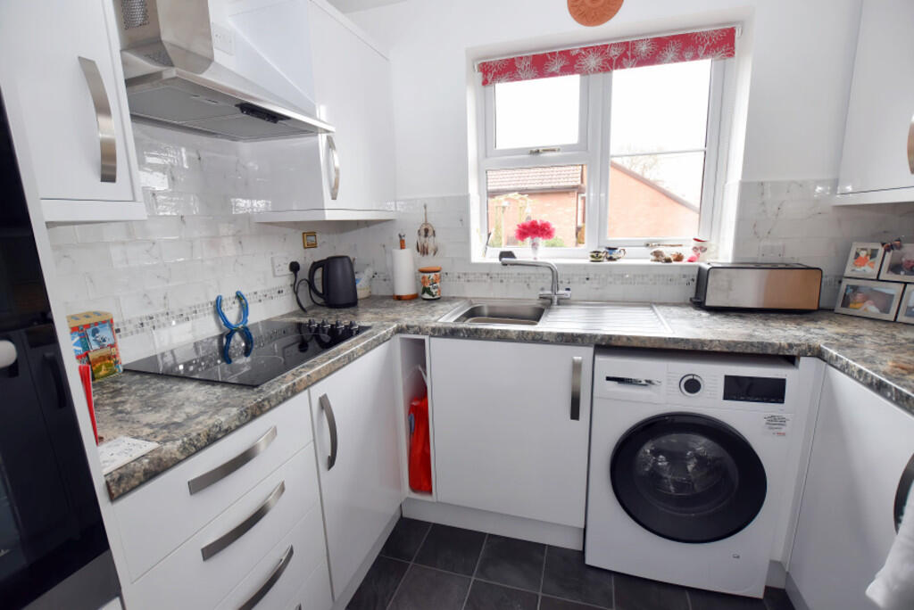 Kitchen 1