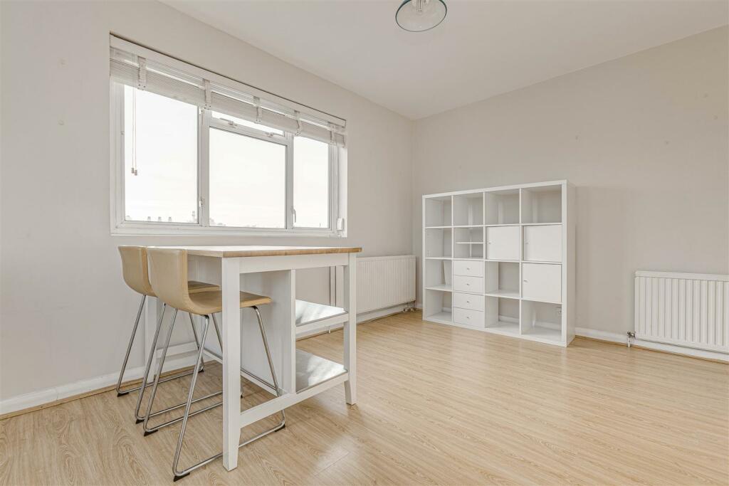 Coronation Court 13 LOW-6.jpg