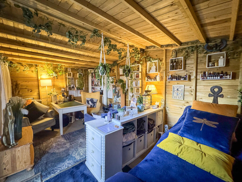 summer house offi...