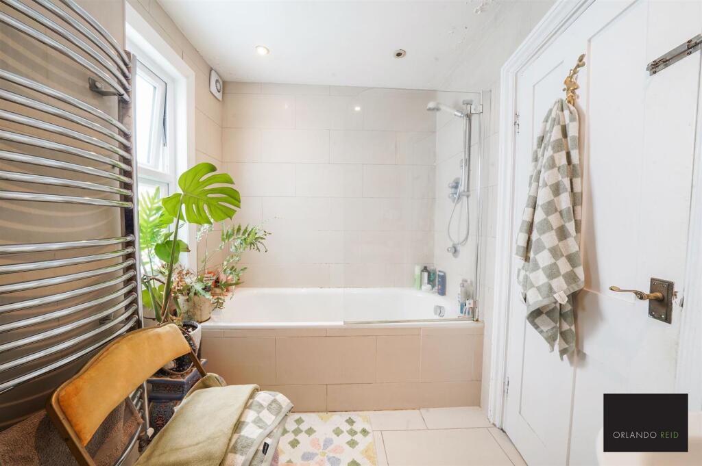 64A Whitbread Road - PGA4Zq3BHVeJsXOy4YL1.jpg