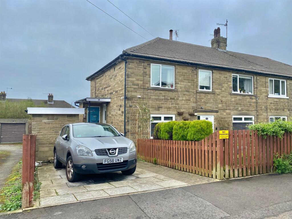 Bramleys Estate Agents - Cresfield Crescent - Ella