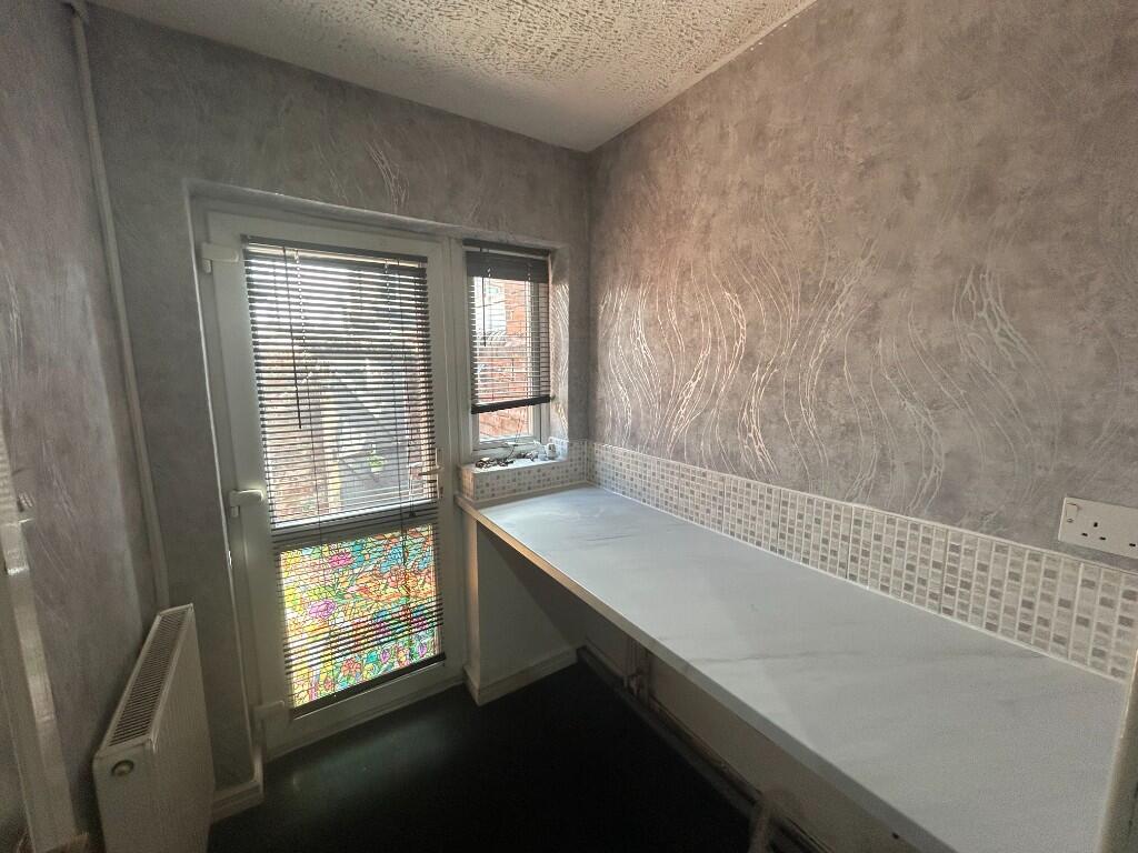 Utility room (g)
