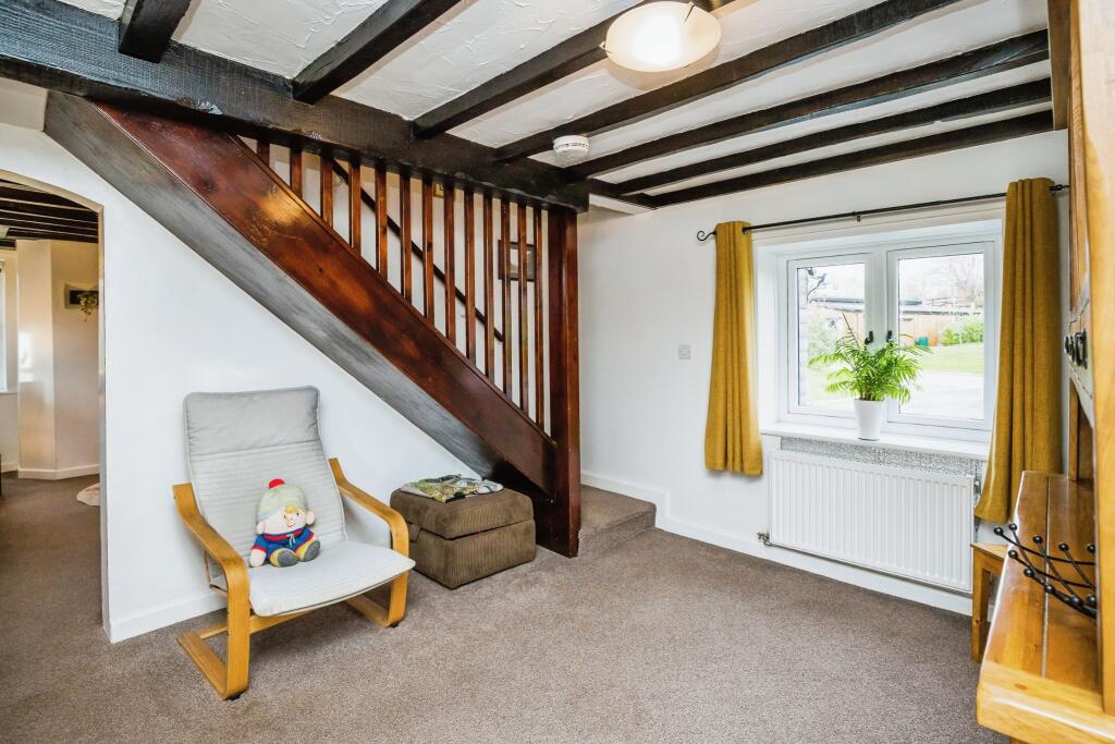 Sitting/Dining Room