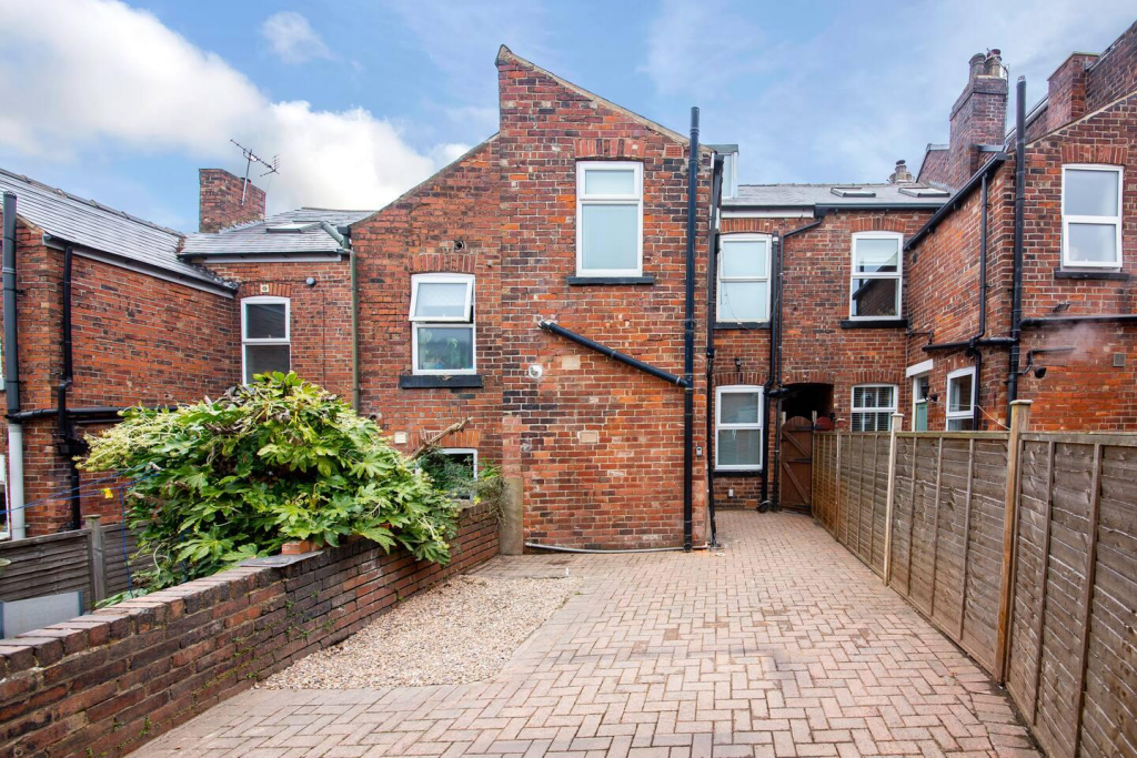 Rear Garden.png