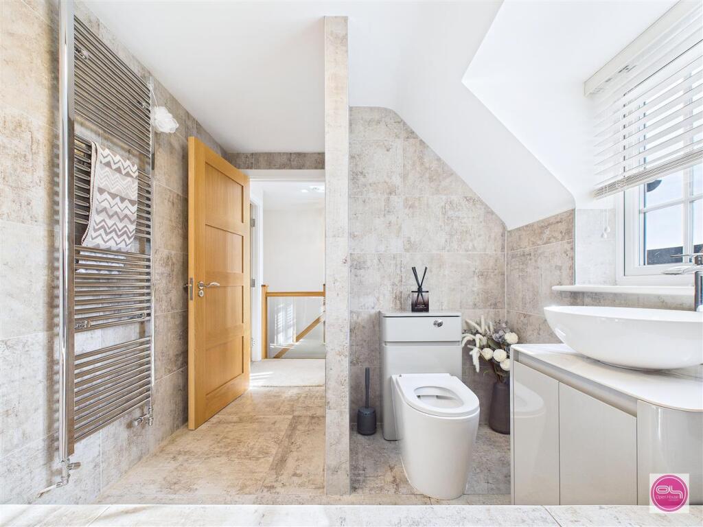 Cranfield Avenue, Church Gresley (31).jpg