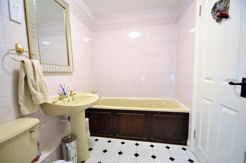 Ensuite Bathroom