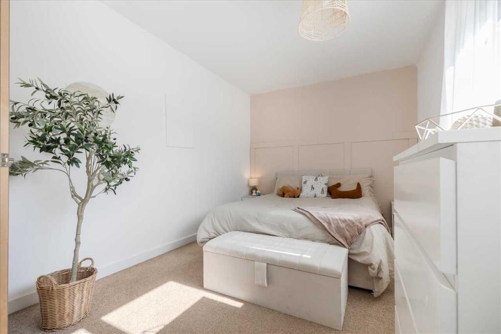 Bedroom One (2)