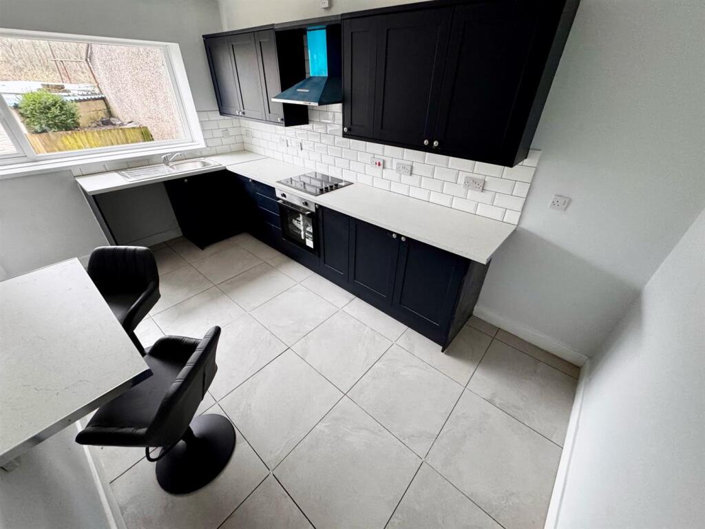 WhatsApp Image 2025-02-19 at 17.52.00-4.jpeg