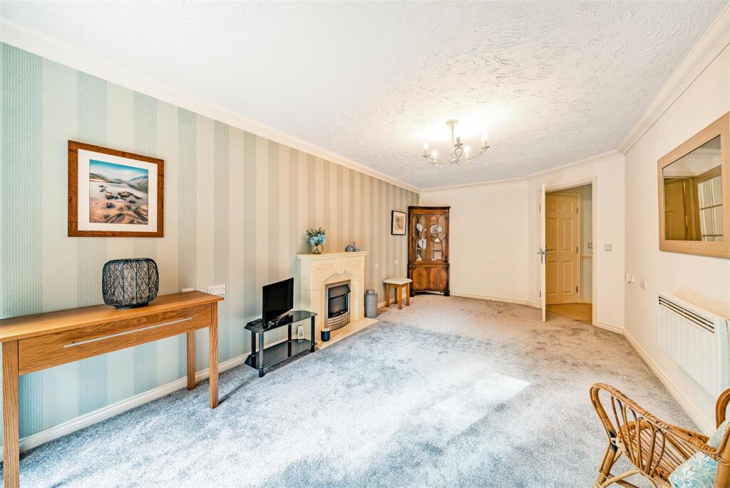 Living Room.jpg