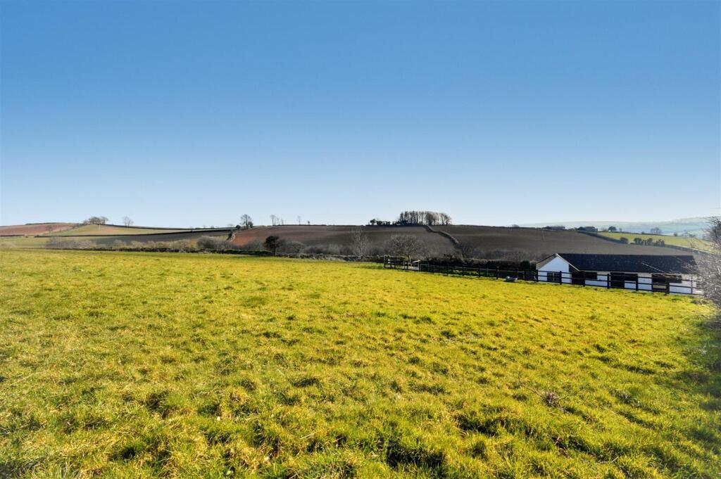 4 Land to Stables