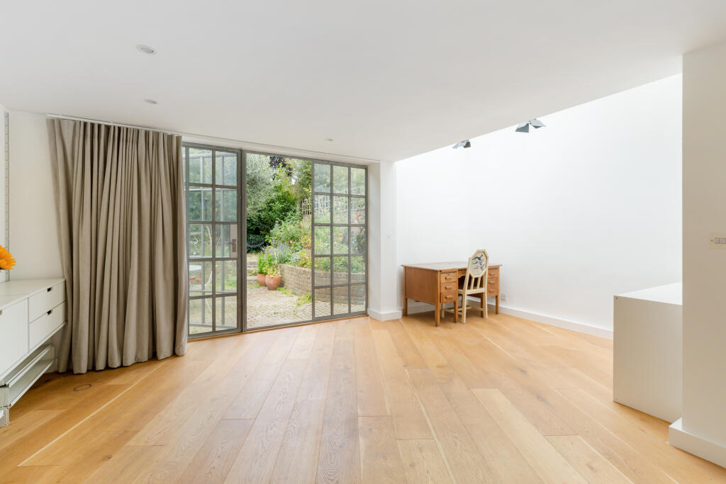 Studio 3, 20 Albert