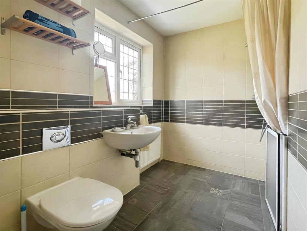 Bathroom upstairs