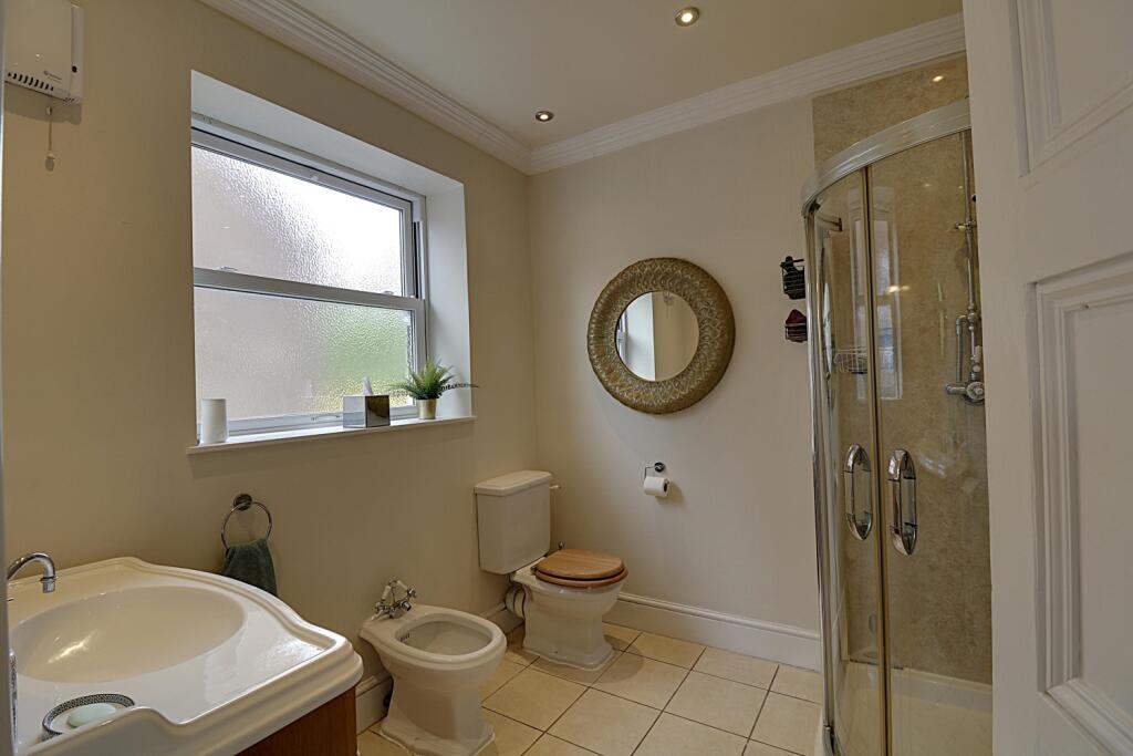 Ensuite