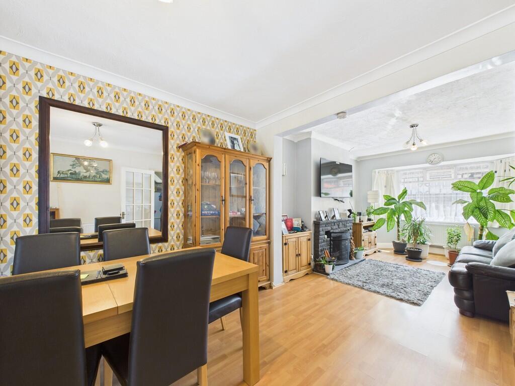 CAM03519G0-PR0331...