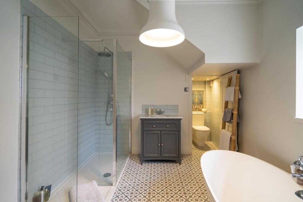 Whitburn House Lodge-30.jpg