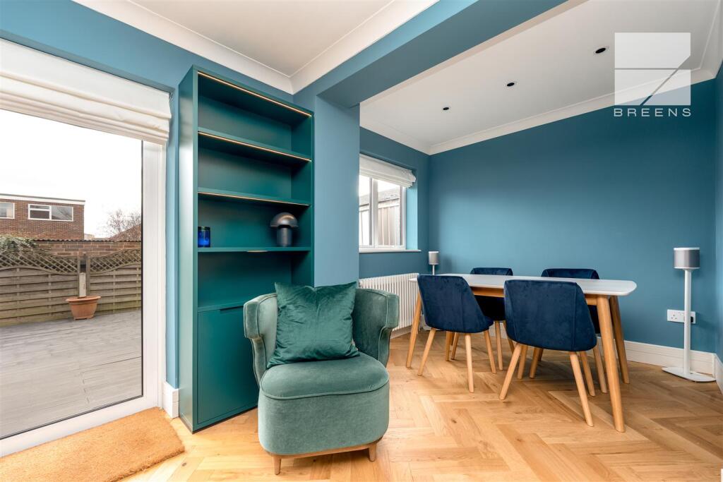 8 Belmont Close_0003.jpg