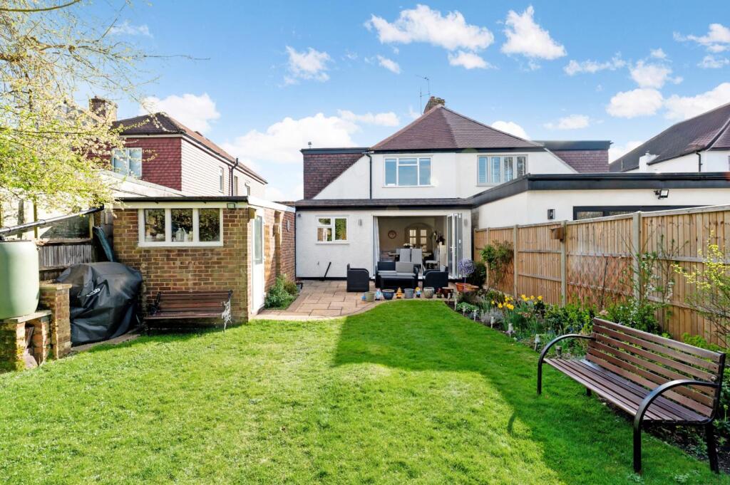 BRIARWOOD ROAD, 48.jpg