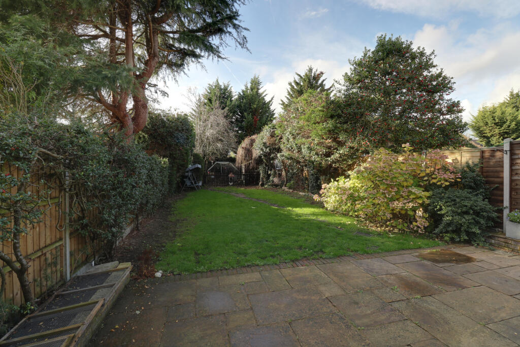 Chiltern Road, Burnham, Buckinghamshire, SL1 7NH