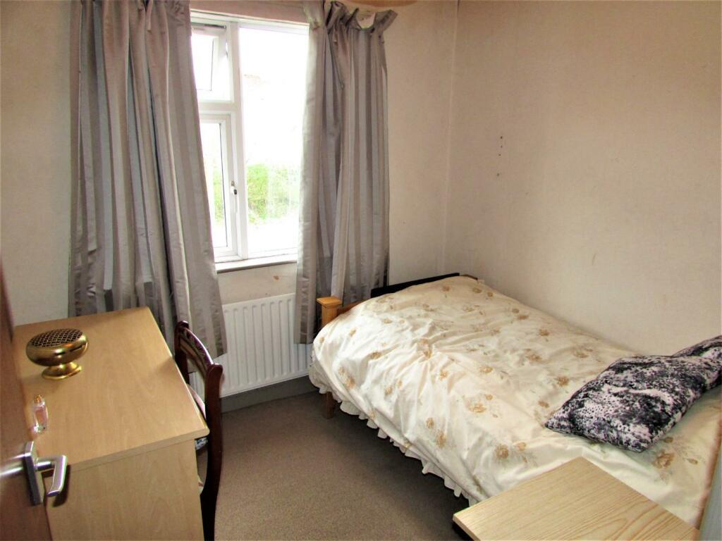 DeanSt73bed3.JPG