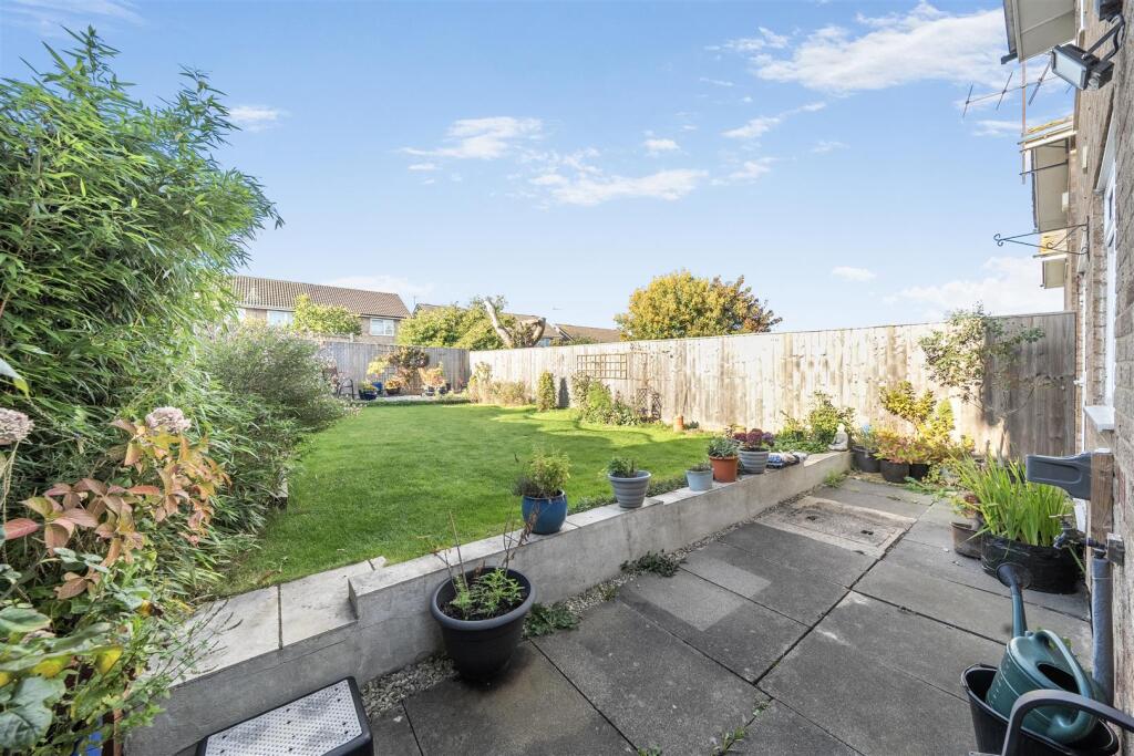 14 Oak Close, Towcester (4).jpg