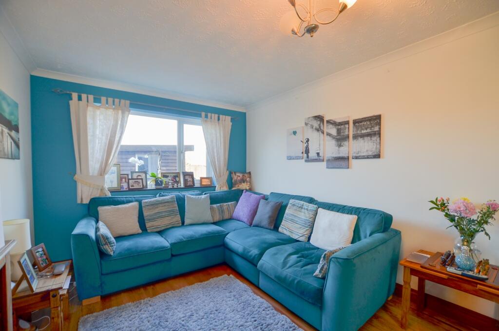 To Book A Viewing Call TPS Lostwithiel on 01208 87