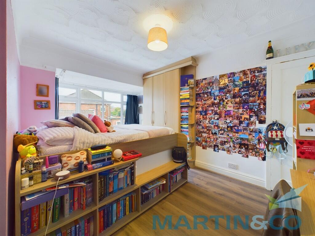 CAM01870G0-PR0147...