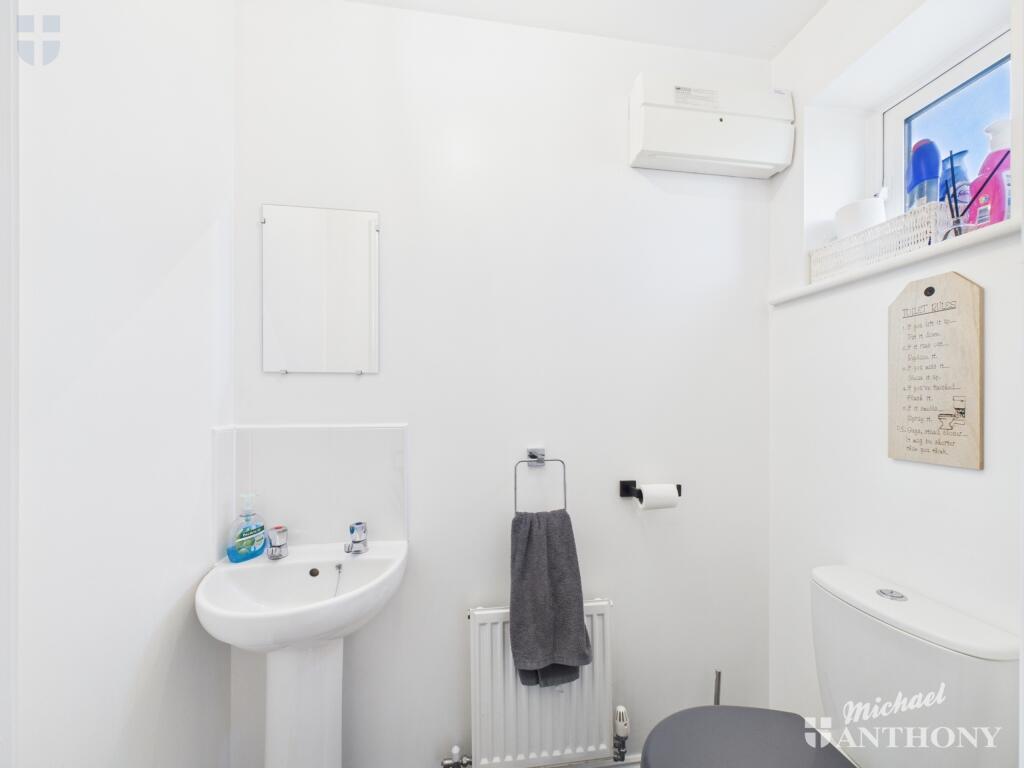 CAM03218G0-PR0587-STILL002