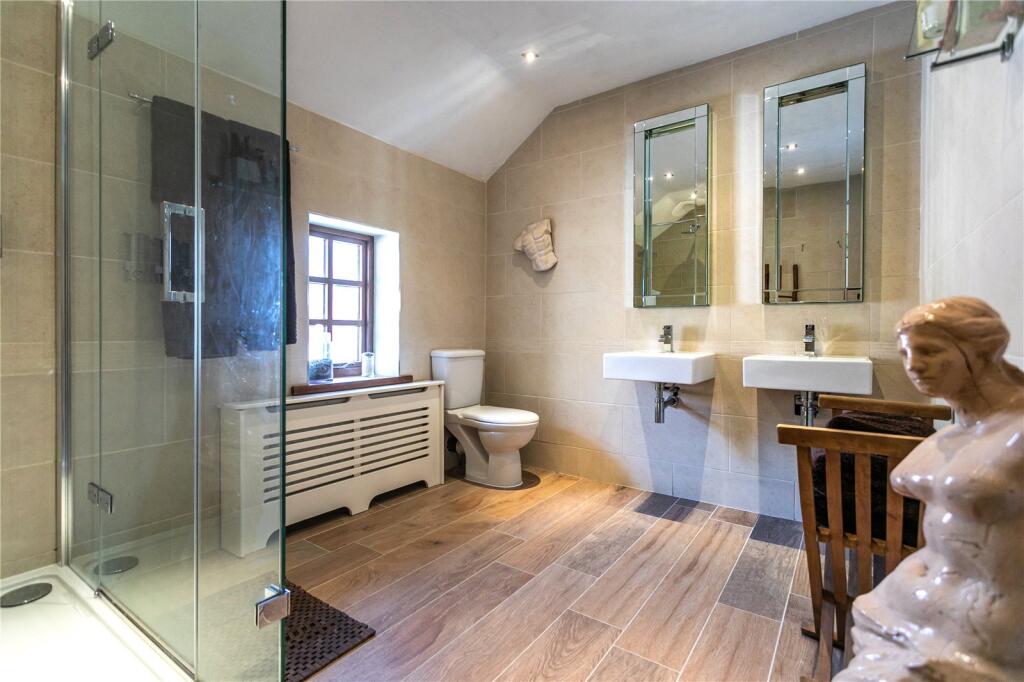 Ensuite