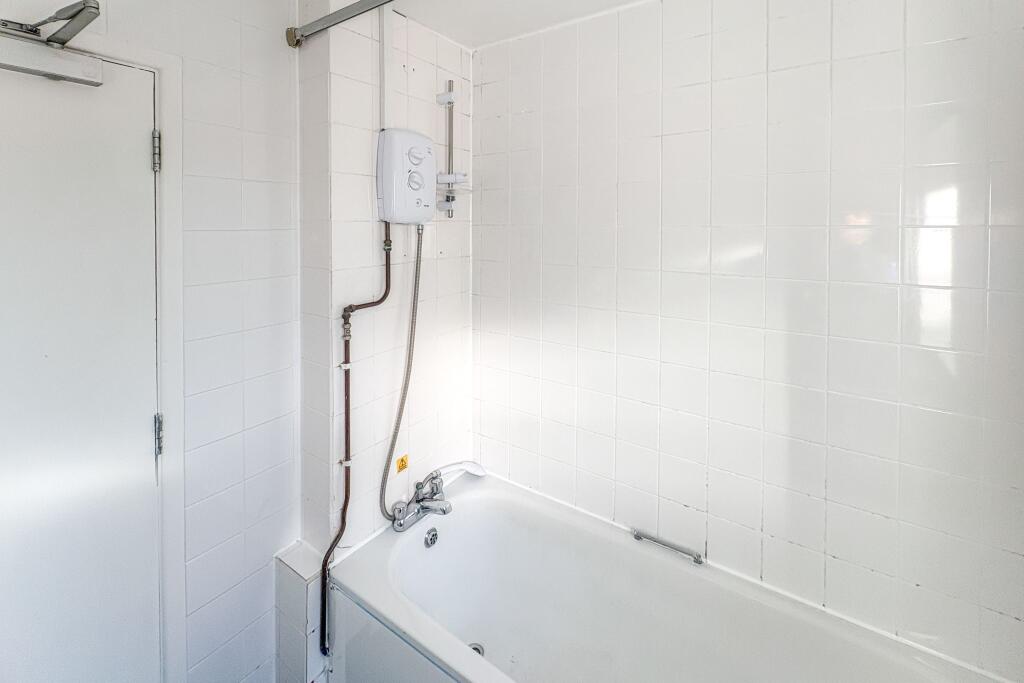 23 ¿ 27 Corn Bar, Witney, Oxfordshire, OX28 6FB