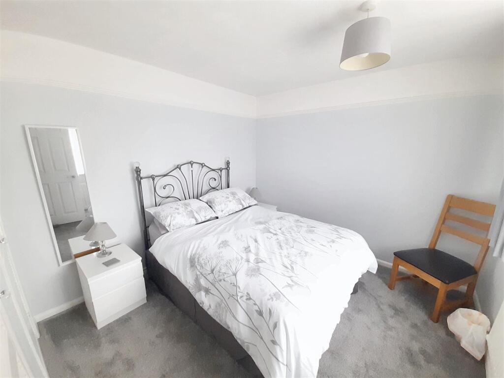 Bedroom 4 new.jpg