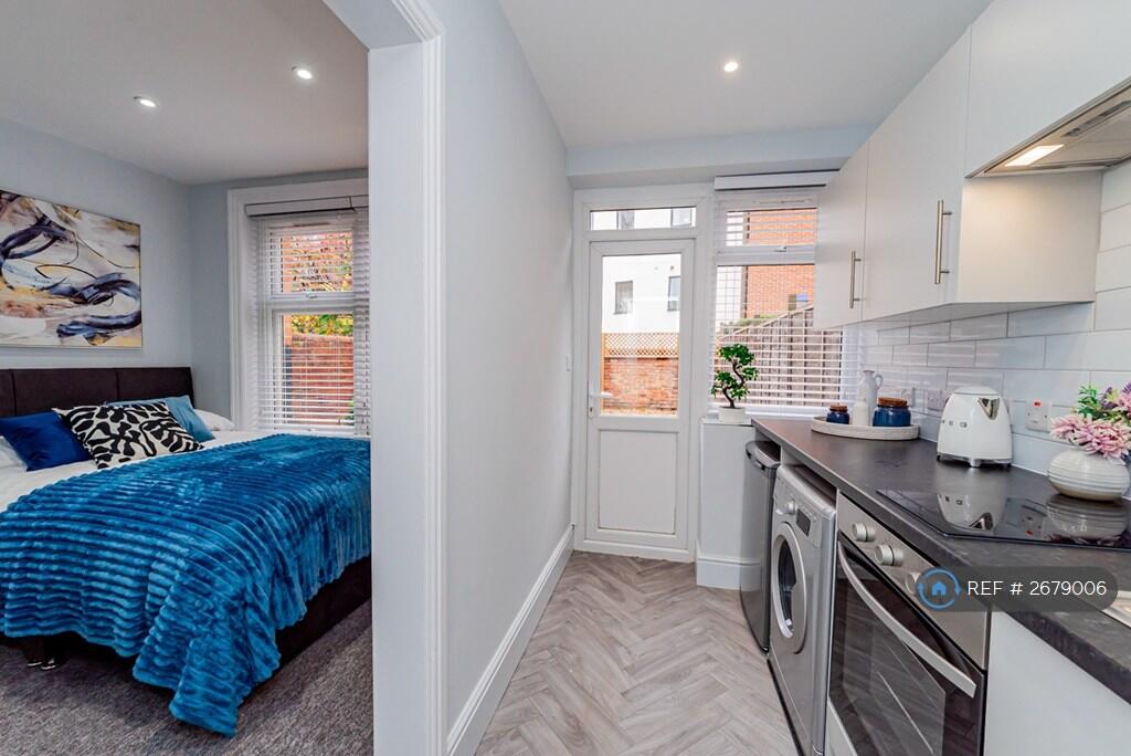 Garden Studio Room