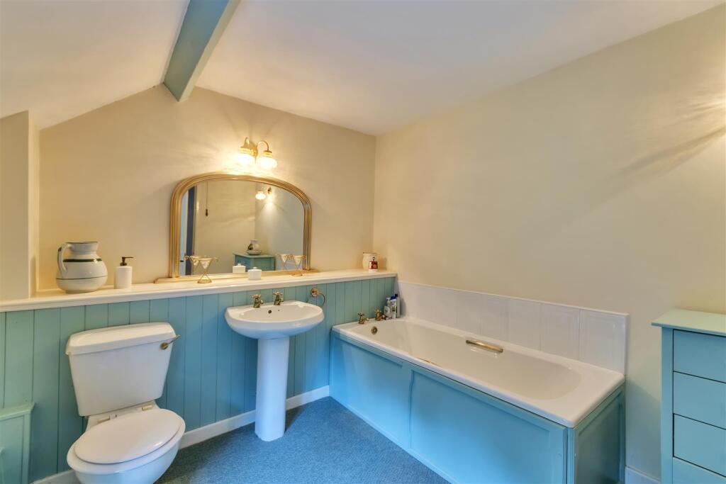 Ensuite Bathroom