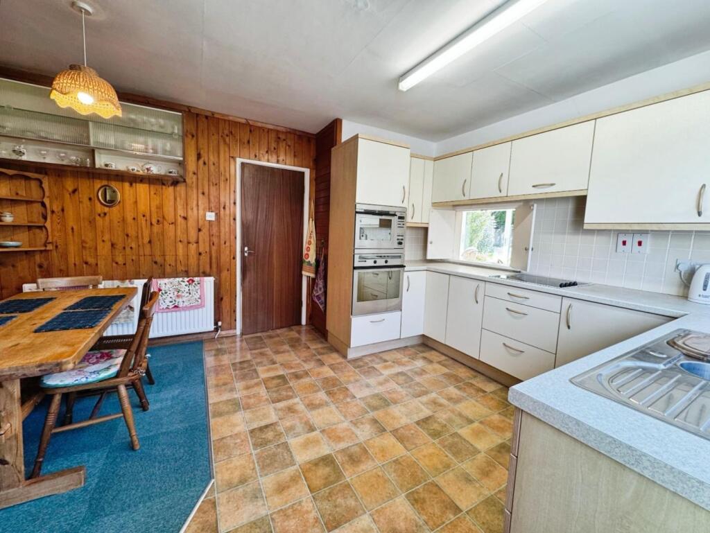3e0fb3cd-Kitchen 20Diner.jpg