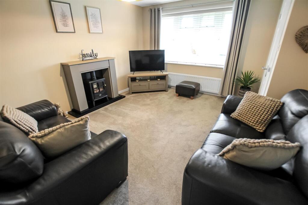 Living Room.jpg