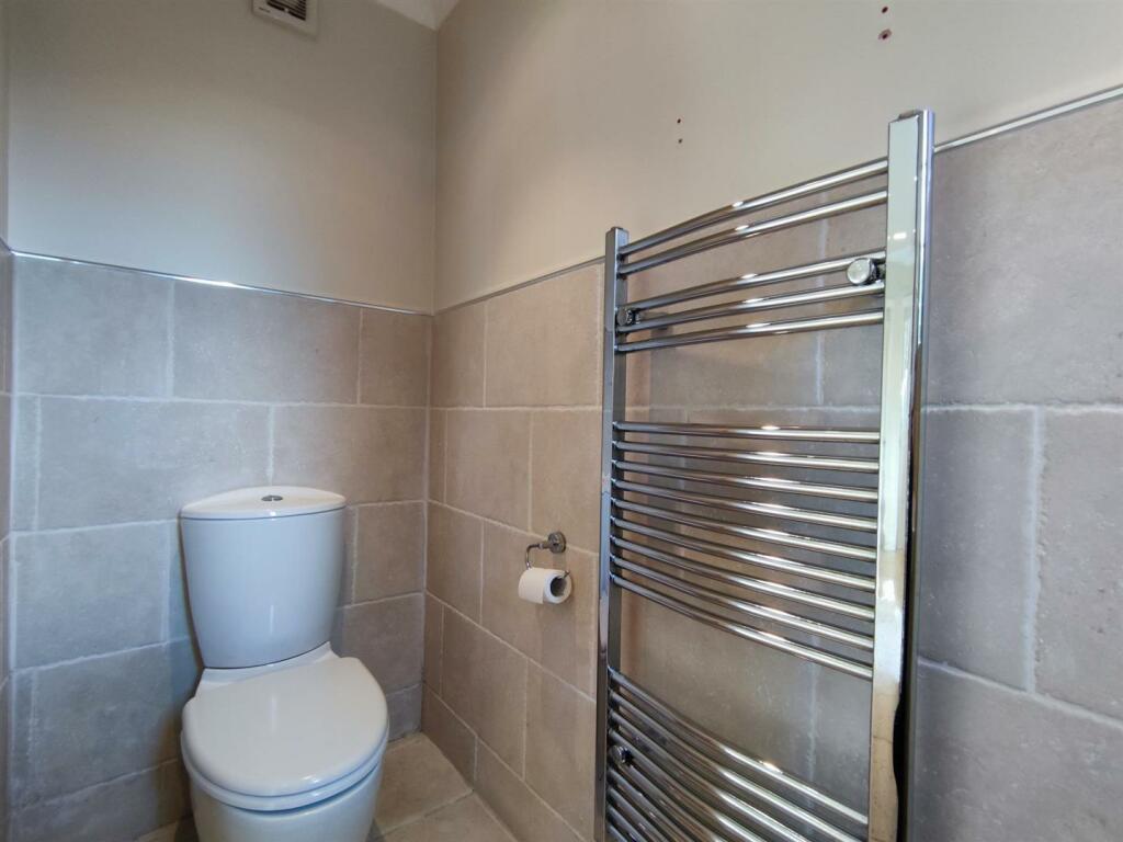 Ground Floor WC 2